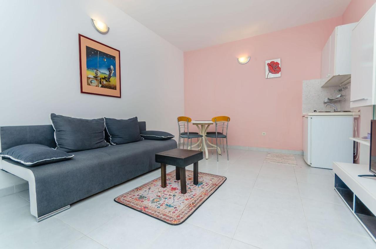 Apartments Zdenka Donji Okrug  Kültér fotó