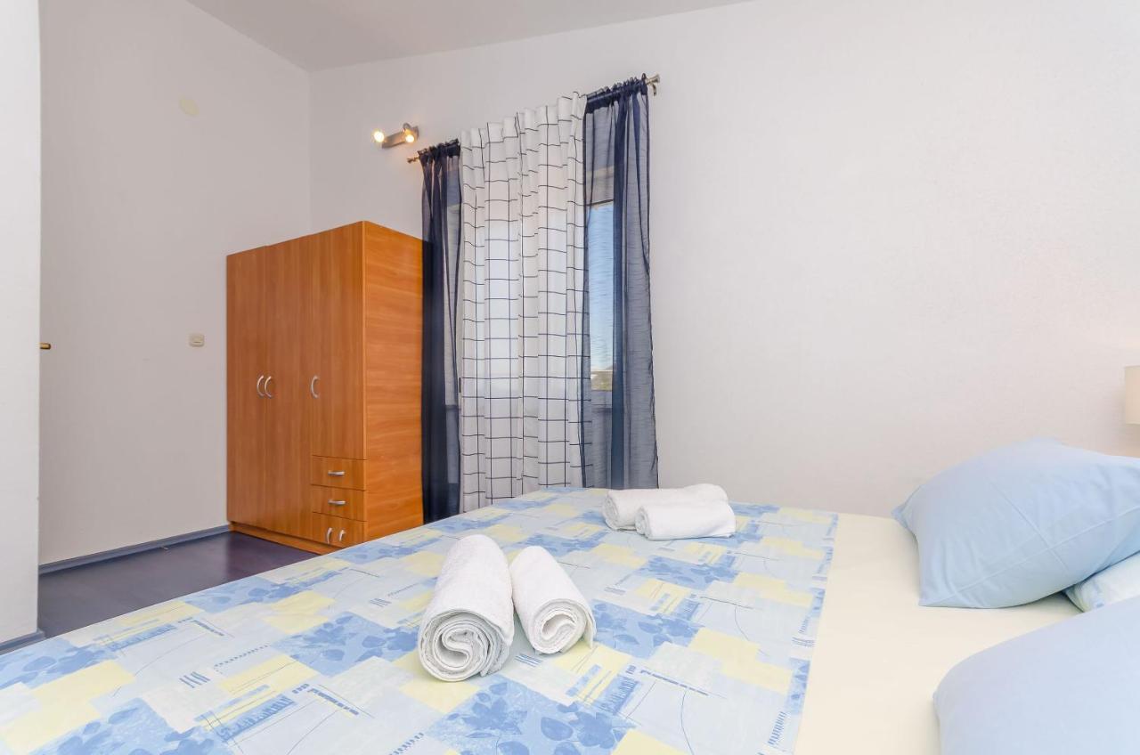 Apartments Zdenka Donji Okrug  Kültér fotó