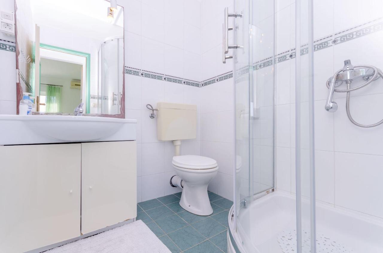 Apartments Zdenka Donji Okrug  Kültér fotó