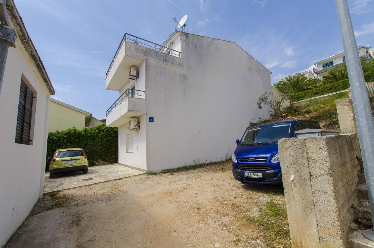 Apartments Zdenka Donji Okrug  Kültér fotó